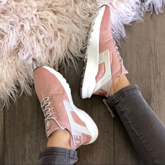 NWT Nike Huarache Run Ultra Pink - Picture 2 of 7